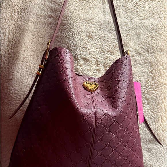 Betsey Johnson! Unique Elegant Burgundy Cherry Xomille...